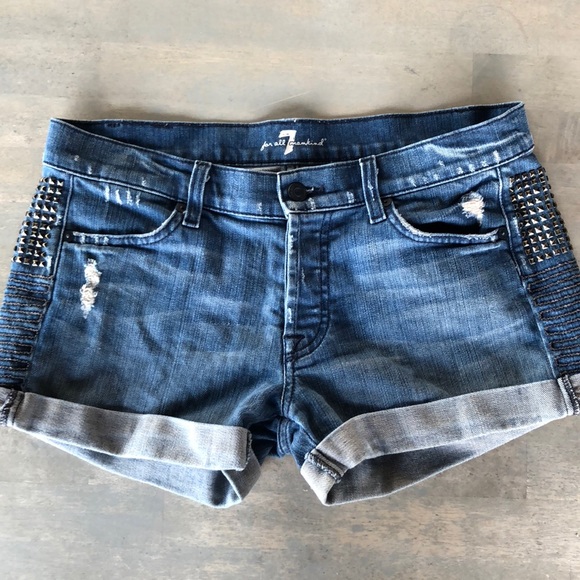 7 for all mankind short